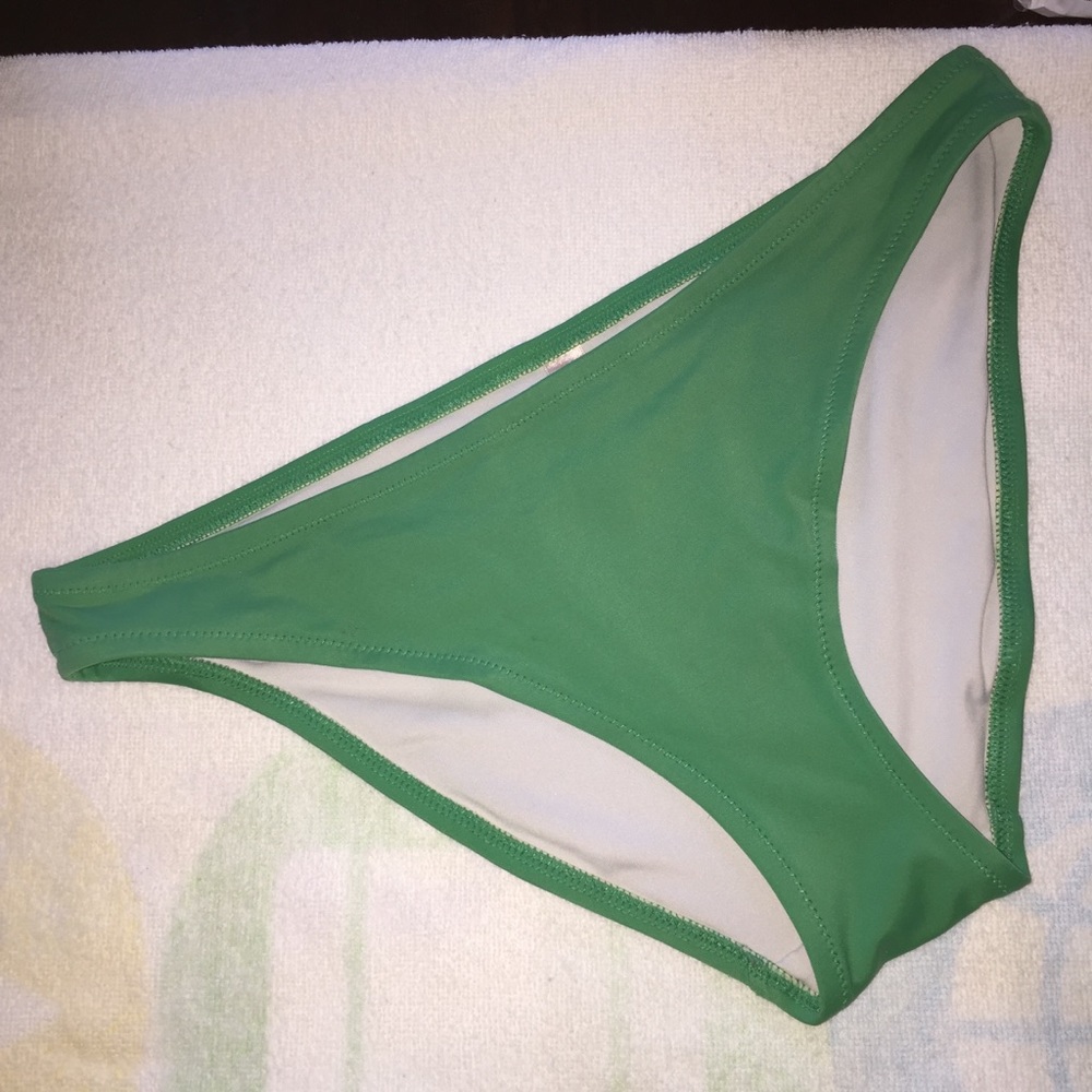 bikini bundle - Picture 3 of 7